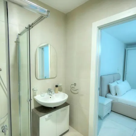 Stylish & Large 2 Bedroom With Internal Yard Dcut1-1 Apartamento *