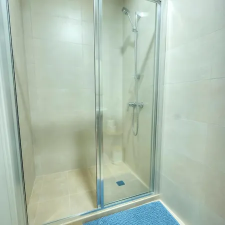 Stylish & Large 2 Bedroom With Internal Yard Dcut1-1 * Sliema
